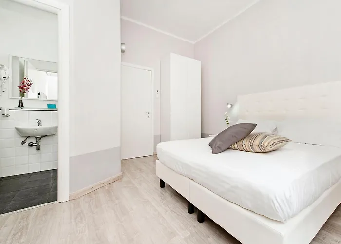 White Colosseo Oda ve Kahvaltı 4*
