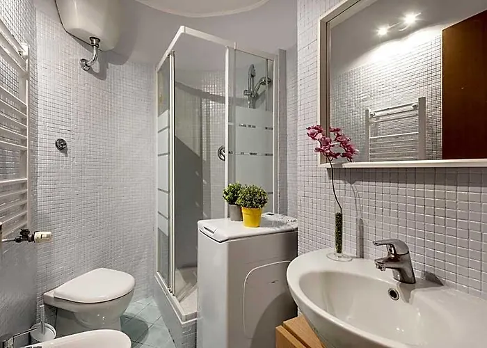Oda ve Kahvaltı White Colosseo 4*